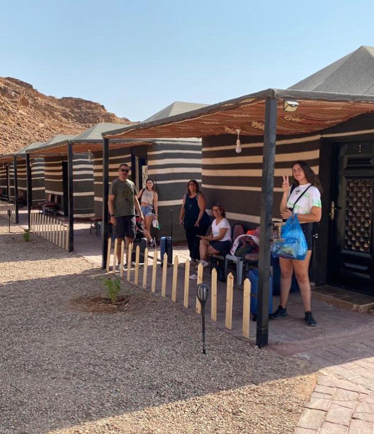 Rayyan Bedouin Life Camp Hotel Wadi Rum Ngoại thất bức ảnh